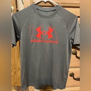 Boys, Youth Large grey Under Armour tshirt